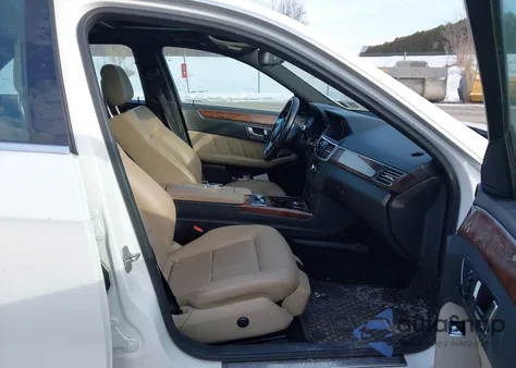 2013 Mercedes-Benz E 350 4Matic из США, поврежденный, VIN WDDHF8JB0DA673635